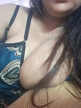 Hot_trisha_
