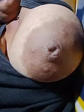 Hotmommax