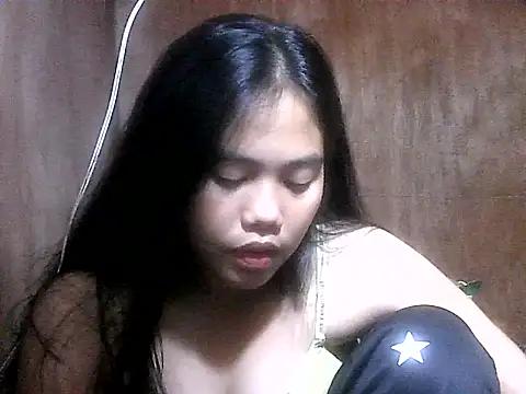 Hotpinay1826
