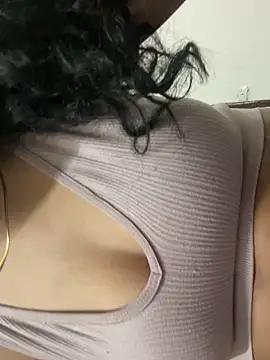 Hottie_Debolinaa
