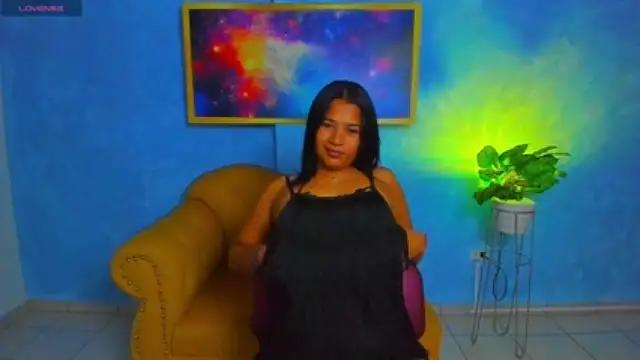 IsaBrunette_