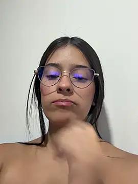 Isaaaaqueen