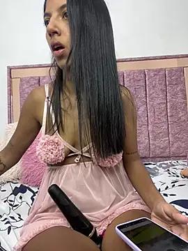 KariSexyEbony