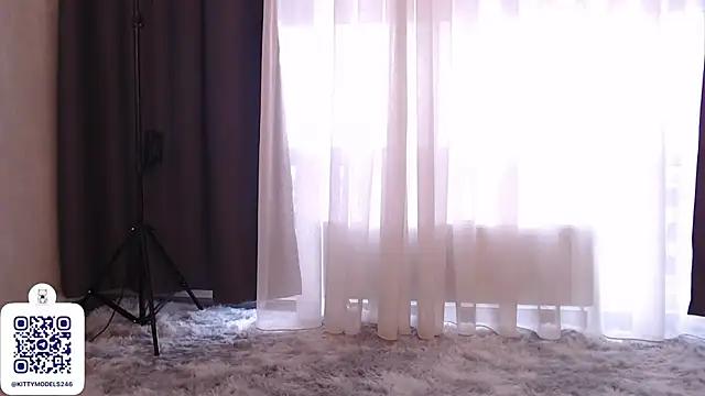 Karoline_Meow246