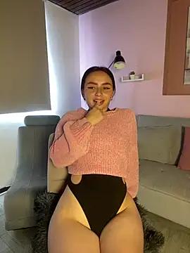 Kira_Pinkk