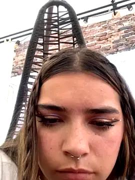 Laura_pinkk1