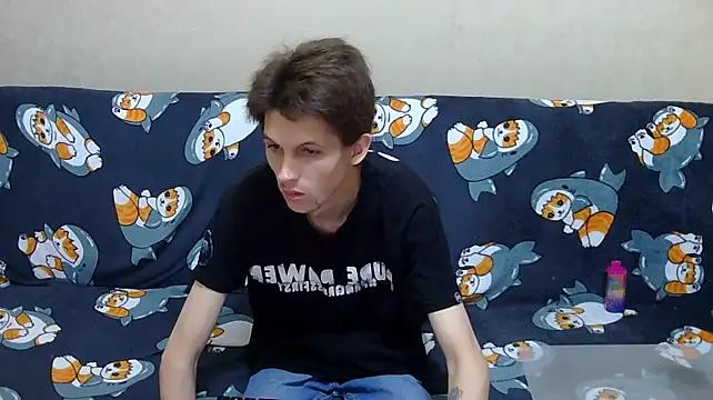 Lester_Broo