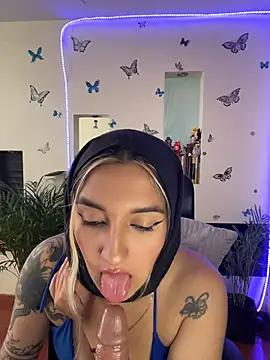 Lia-mitch