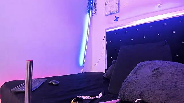 Liilly_Taylor1