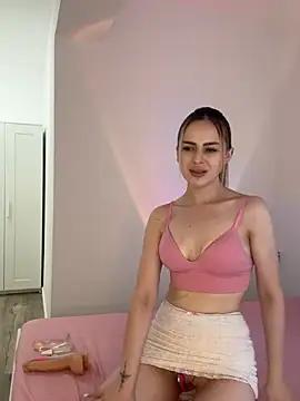 Lina_Avery