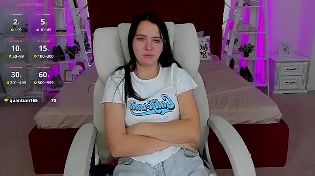 Livia_Shy