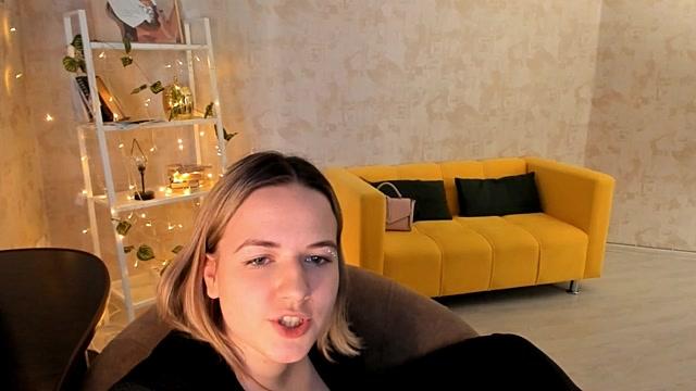 LoriTurnerr