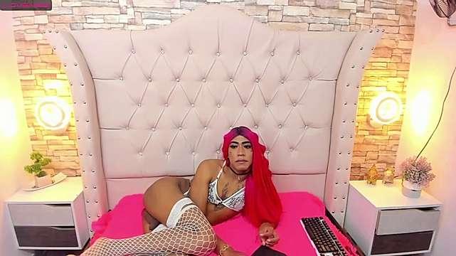 Lucia-25