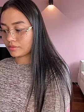LucianaLopezPink_