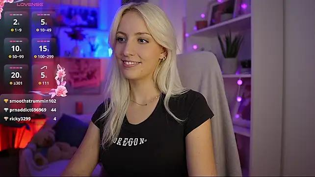 Lucy_Cutie_