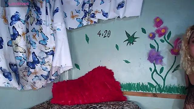 Lucy_White__