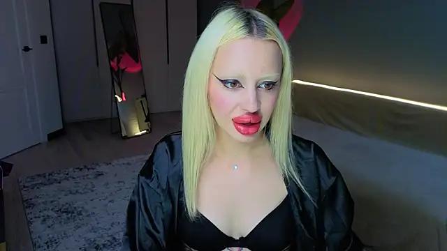 Luna_Beverly