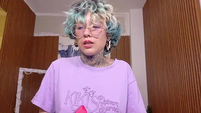 Lyra_tay