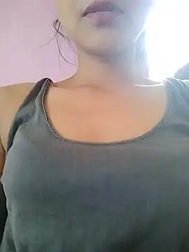 MISSQUEEN48