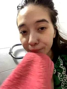Mae_Deni