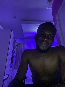 MannyBlack_
