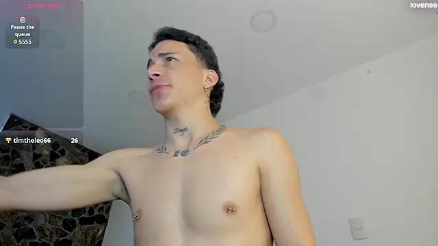 Maxxx_bigcockx