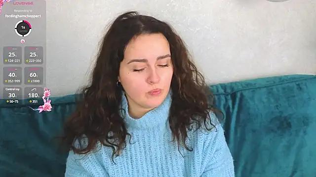 Megan_Holl