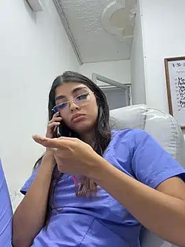 Mia_Alanna