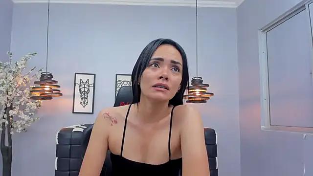 MilaSkinny