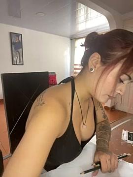 Mila_Stonee