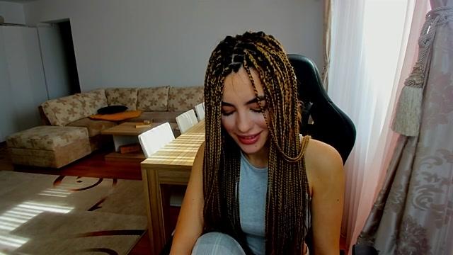Miss_Ella44