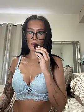 Missolivia_x
