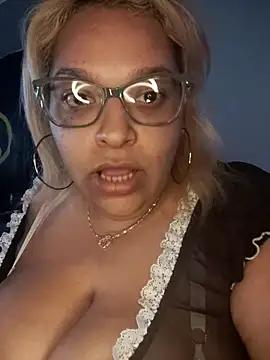 MzGigglez69
