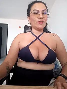 Nadia_samiri