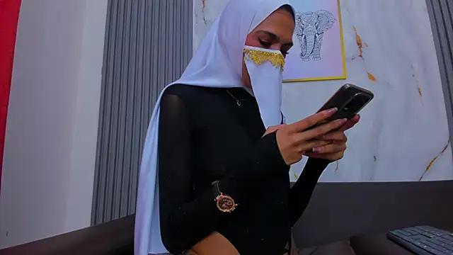 Nahid_Petitee