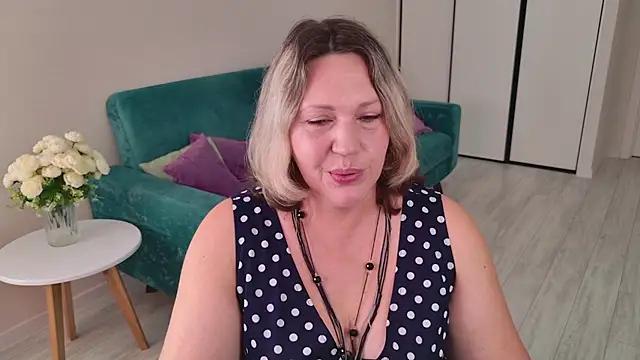 Nina_Weiss
