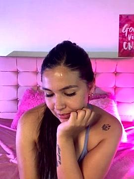Nina__pink