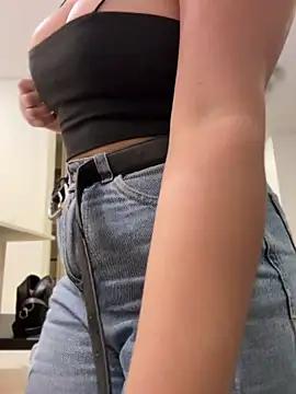 Nina_lovi