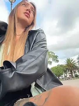 Nina_velvet01
