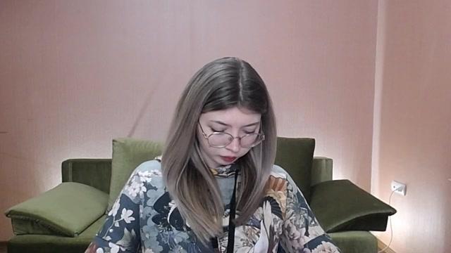 Nira729