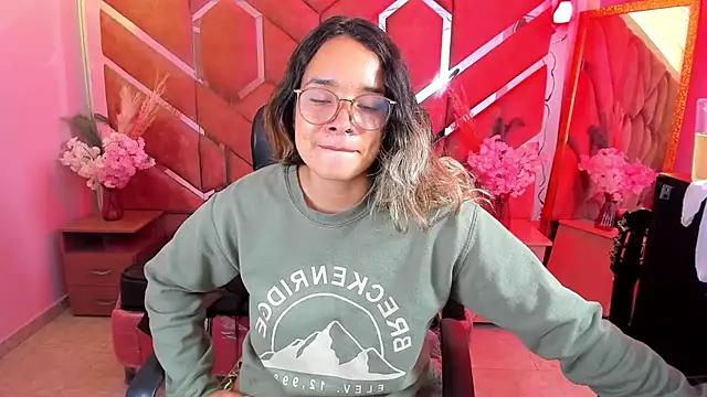 Olivia_Fox69