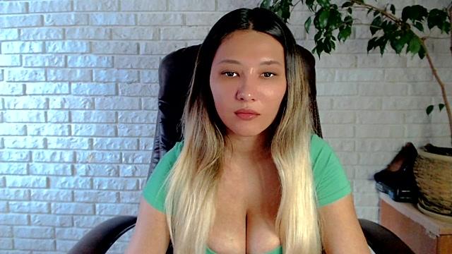 Olivia_Merry