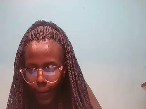 Petite_ebonyfantasy