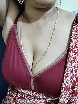 Raashi_Kannada_Telugu