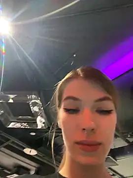 Risky_Mia