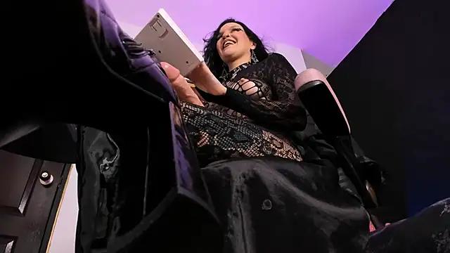 SadieManson_