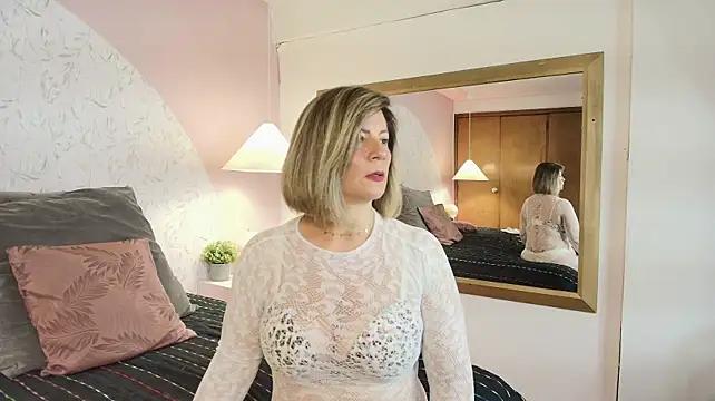 Samantha_Brm