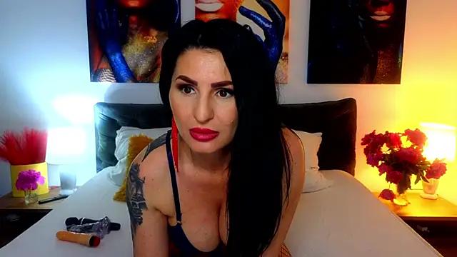 Saundra_Jay