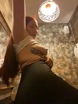 Scarlet_auraa