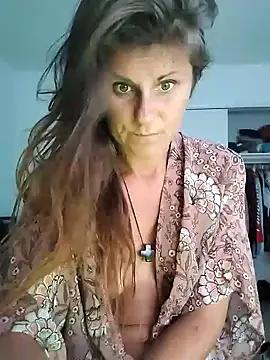 Scarlettishere